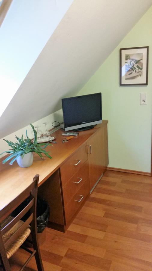 Ellenbergs Restaurant & Hotel Hessheim Екстер'єр фото