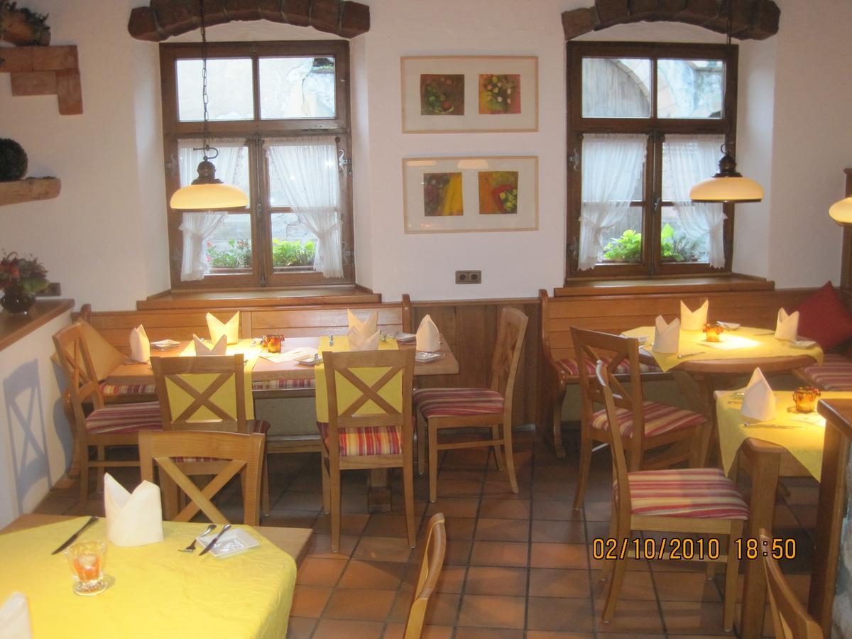 Ellenbergs Restaurant & Hotel Hessheim Екстер'єр фото